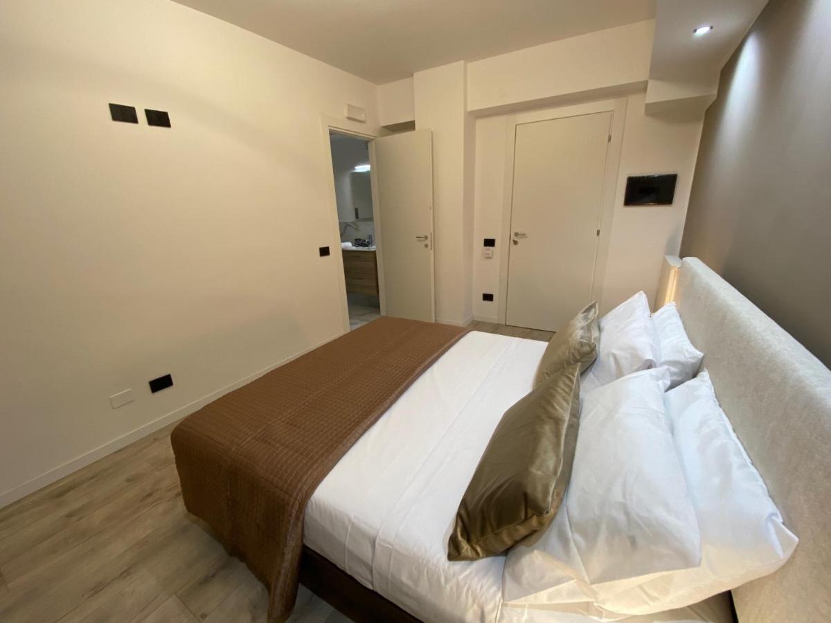 Hotel Plaza Ungheria Παλέρμο Εξωτερικό φωτογραφία