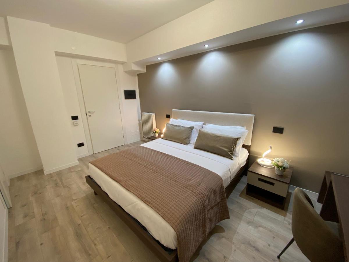 Hotel Plaza Ungheria Παλέρμο Εξωτερικό φωτογραφία