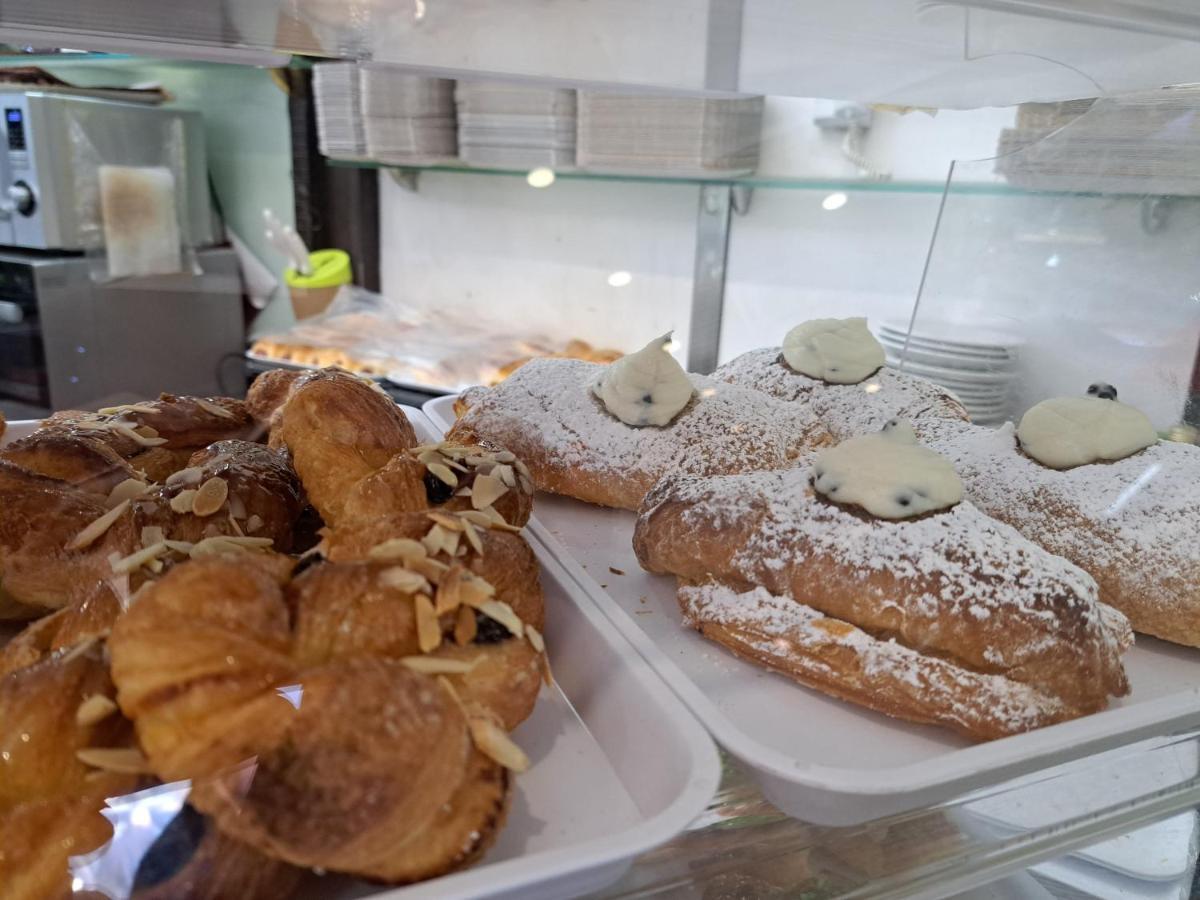 Hotel Plaza Ungheria Παλέρμο Εξωτερικό φωτογραφία